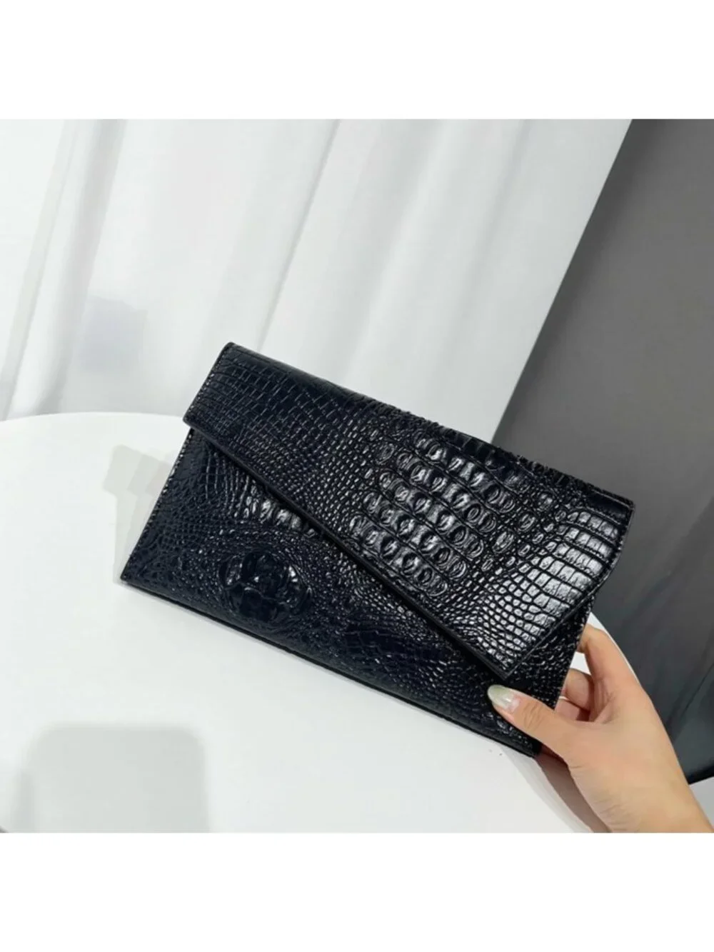 Chic Vegan Leather Crocodile Evening Clutch | Stylish Crossbody & Shoulder Bag